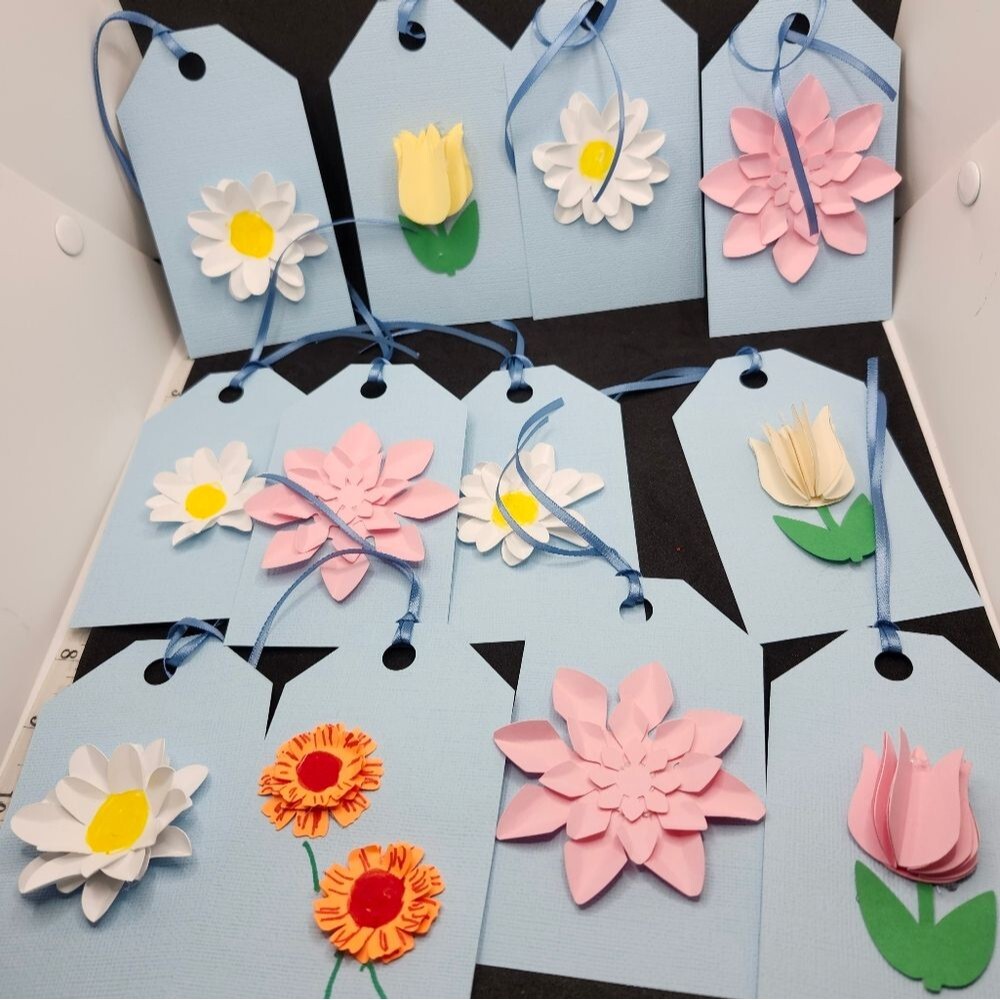 Hand Crafted 3-D Floral Colorful Gift Tags Thank You Cards Set of 12 - Picture 7 of 8